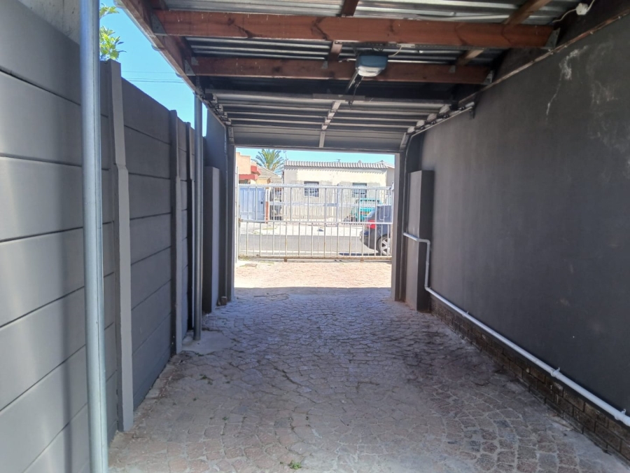 To Let 2 Bedroom Property for Rent in Parow Valley Western Cape